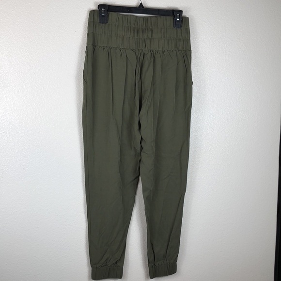 Tea & Rose Olive Green Jogger Pants 100% Tencel Trendy Athleisure Size Medium - Picture 3 of 11